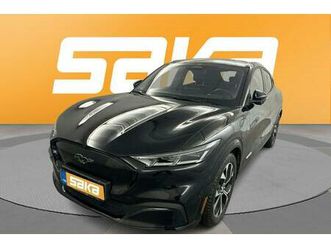 98kwh 351hv a1 awd 5-ovinen