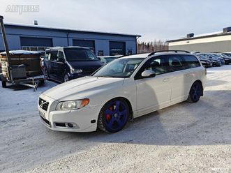 2.5 ft r-design aut. || bc racing | kokonahat | sähkökontti | xenon | tummat lasit | vakionopeudensäädin yms