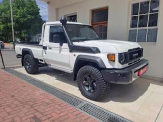 4.5d-4d lx v8 single cab