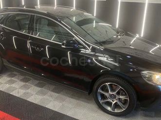 volvo v40 cross country 2.0 d2 momentum