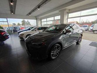 2.5 hybrid luxury 4wd e-cvt