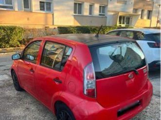 daihatsu sirion 2005