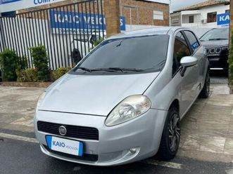 fiat punto attractive 1.4 fire flex 8v 5p 2011