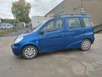 toyota yaris verso 1.3vvti, klima, top zu...