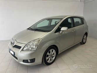 toyota corolla verso 2.2 16v d-4d sol 7 posti