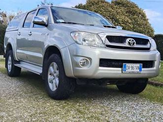 3.0 d-4d double cab sr