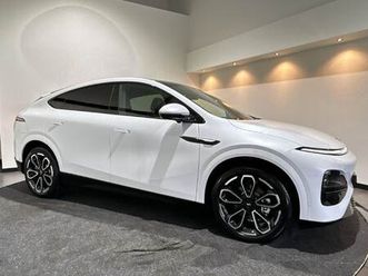 xpeng g6 awd performance | wit leder bekleding | allround camera's