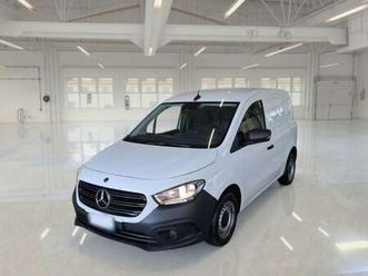 110 cdi furgone cargo long km 13.000 prezzo+iva