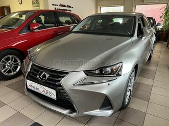lexus is 300h executive navi cvt 60.000km !!!
