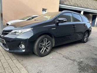 auris hev 1.8i hsd comfort cvt 12 mois de garantie