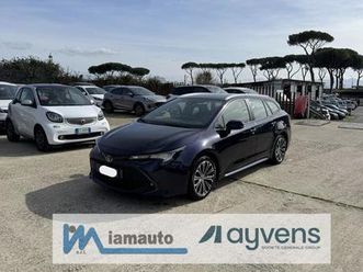 toyota corolla hybrid business 2.0cc 152cv camera post. navi