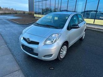 ② toyota daihaysu yaris / 2012 / 1.3 benzine / 138.000km — toyota — 2ememain