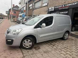 ② peugeot partner 1.6hdi euro 6 navigations clim 90km — peugeot — 2ememain