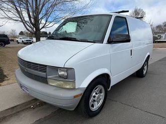 2005 chevrolet astro awd cargo van all wheel drive cargo van only 67k low miles