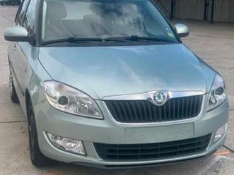 ② skoda fabia 1.2itsi essence *2012* 214.000km* clim* 2 cles — skoda — 2ememain