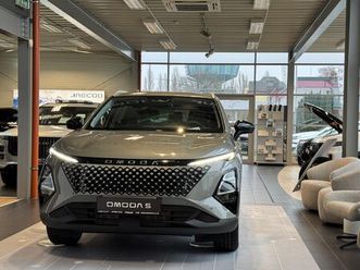 i xenon. m 18alufelni. bőr sportülések. 6 sebességes manuális váltó