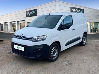 m 650kg bluehdi 100 club // 10408 €ht