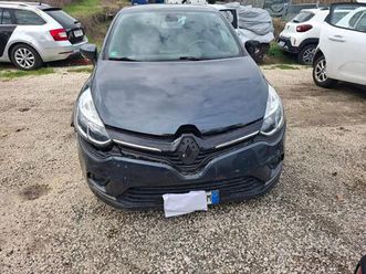 renault clio tce benzina/gpl incidentata marciante