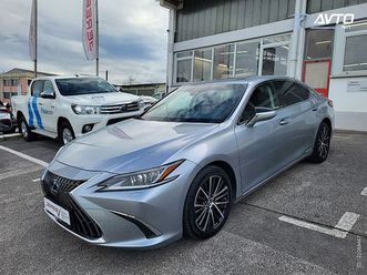 lexus es 300h 2.5 executive