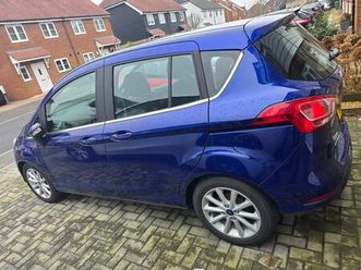 1.0t ecoboost titanium euro 5 5dr