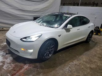 tesla model 3 awd* dual motor* панорама* кожа* подгреви* frunk*