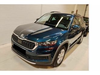 i xenon. m 18alufelni. bőr sportülések. 6 sebességes manuális váltó