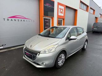 peugeot 208 1.6 e-hdi 92ch bvm5 allure / distribution - entretien - 4 pneus recent