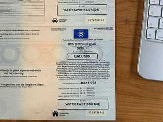 combinaison mitsubishi fuso tracteur canter + remorque