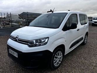 citroën e-berlingo taille m 136 ch 100 kwh automatique feel 4 cv, monospace 5 places, electrique, 07/2022, 31 000 km, 4 portes avec hayon, automatique, 12 500 €