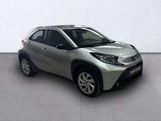 toyota aygo 5p 70 x-play