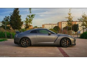 nissan gt-r r35 3.8 v6 bi.turbo abril/09