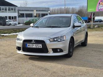 mitsubishi lancer sportback 1.6 invite