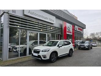 subaru forester 2,0i-mhev style