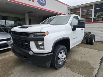 2022 silverado 3500hd cc work truck 2dr regular cab lwb chassis