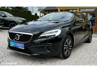 volvo v40 cross country d3 drive-e momentum