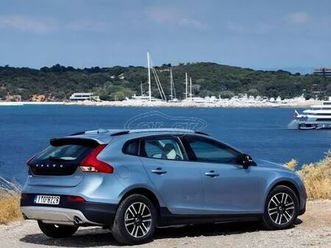 volvo v40 cross country 2015