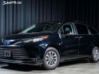 toyota sienna 2.5l hybrid xle