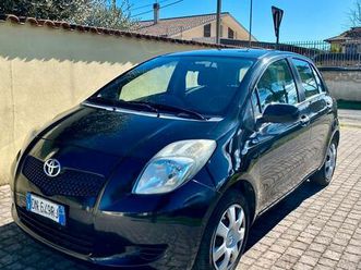 toyota yaris 5 porte