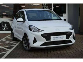 hyundai i10 1.0 advance 5 door, pre reg delivery miles 5 year warranty