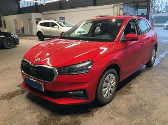 skoda fabia ambition klima led applink kamera dab+