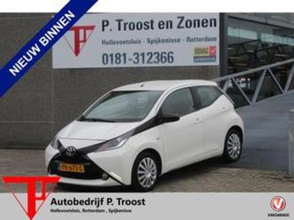 toyota aygo 1.0 vvt-i x-play navigatie/airco/achteruitrijcam — toyota — marktplaats