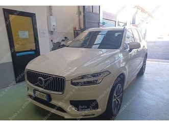 xc90 2.0 b5 momentum pro awd 7 posti geartronic