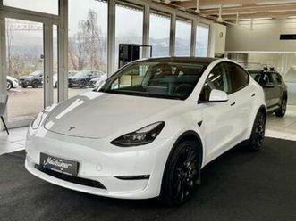 tesla model y aus andelsbuch mit 258 kw und 65 tkm - ländleauto.at