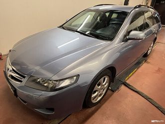 sport tourer 2.0i 114kw automaatti / juuri huollettu / juuri katsastettu / huoltokirja / suomi-auto