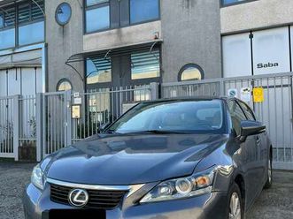 ct 200h 1.8 executive cvt