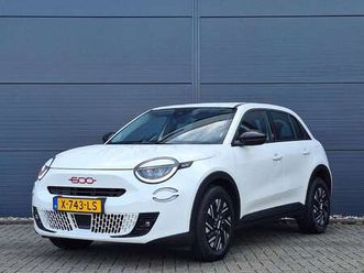 54kwh 156pk automaat red climate control | parkeer