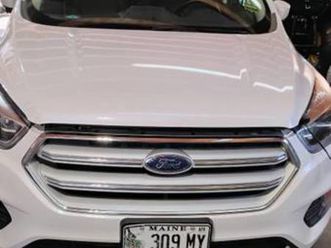 2019 ford escape titanium 21365 miles