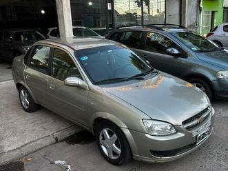 chevrolet classic 1.4 lt 2010 gnc. vendo, permuto y financio el vehiculo se encuentra en buen estado, funcionando todo, contiene aire, direccion, funciona en su