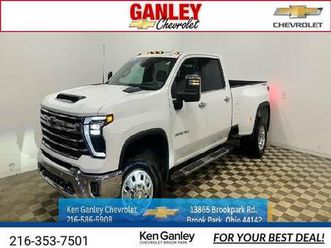 2025 chevy chevrolet silverado 3500hd ltz pickup summit white