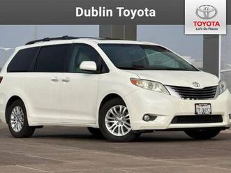 2015 toyota sienna van blizzard pearl